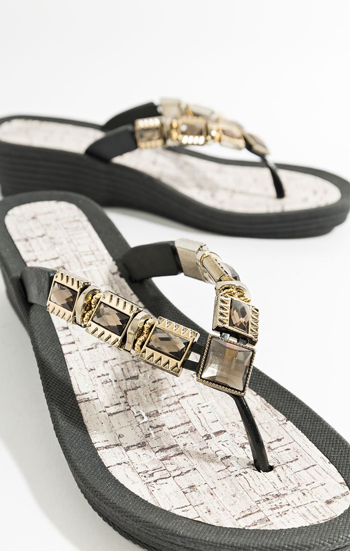 Black Inis Shoe