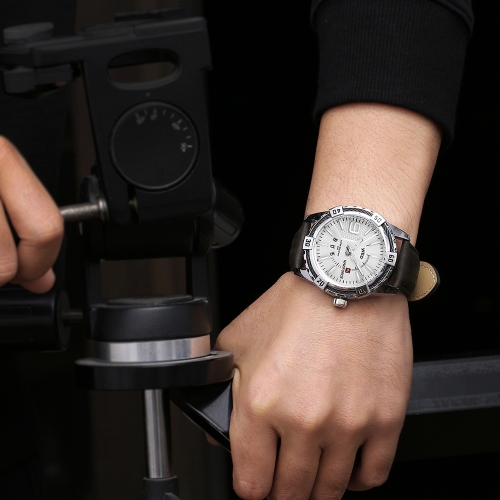 NAVIFORCE Fashion Causal Men Watches Quartz Male Watch 3ATM Water-resistant Luminous Wristwatch Calendar Time Display